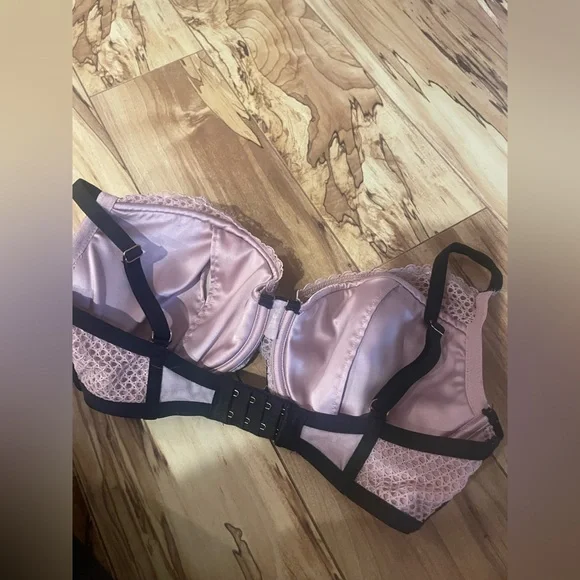 Victoria's Secret Pink Sparkle Lace plunge Push-Up Bra with Black Trim 34DD - Picture 4 of 9